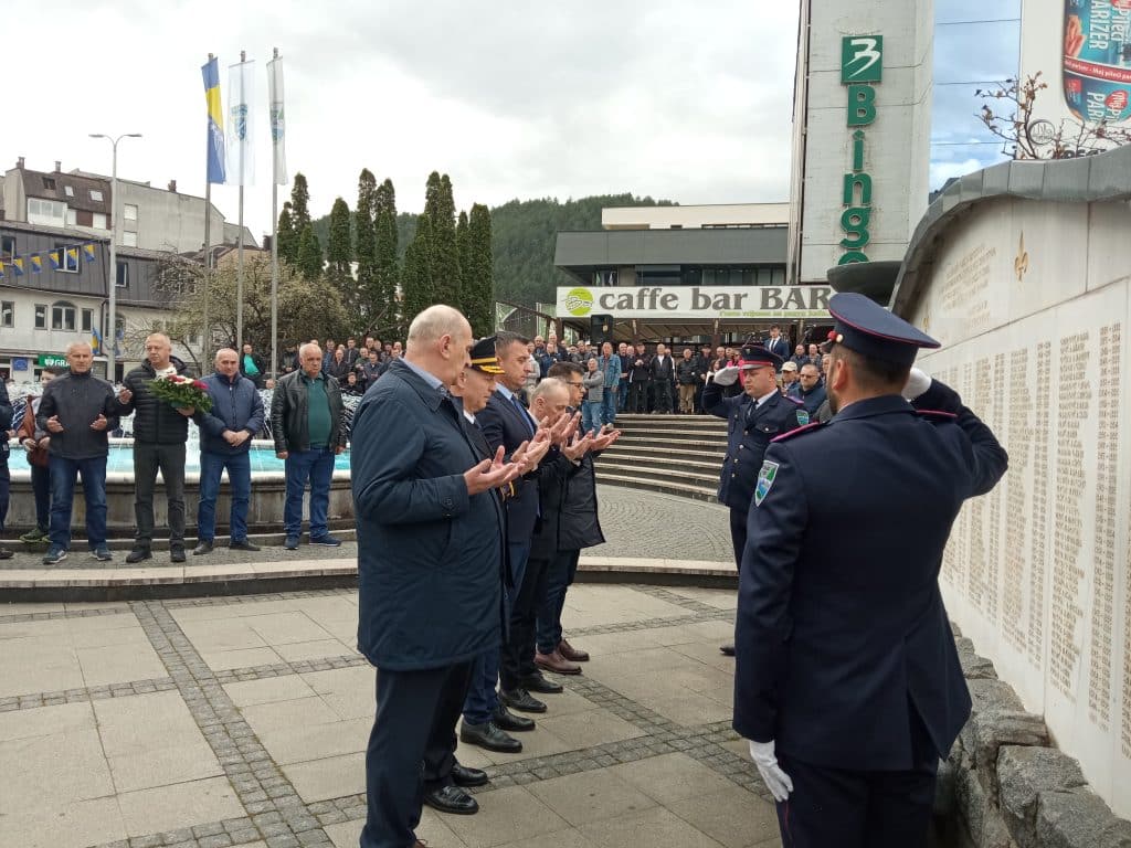 Grad Konjic: Upriličen obilazak spomen-obilježja i šehidskog mezarja