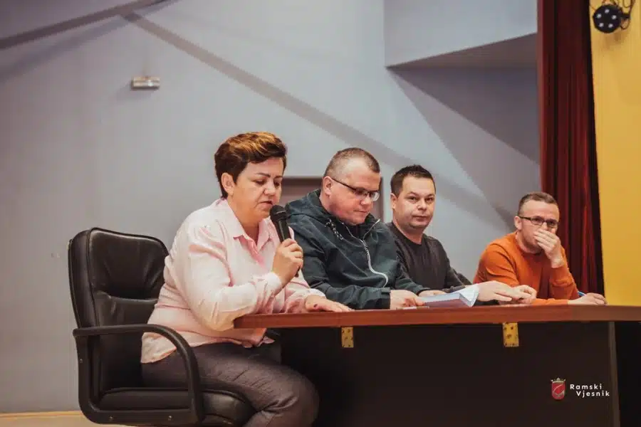 Studenti potpisali ugovore s Općinom Prozor-Rama o stipendiranju u akademskoj 2023./2024. godini