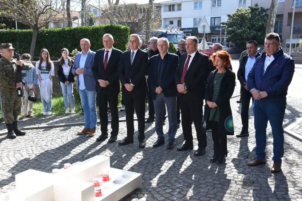 Brotnjaci odali počast poginulim vitezovima povodom 32. obljetnice osnutka HVO-a
