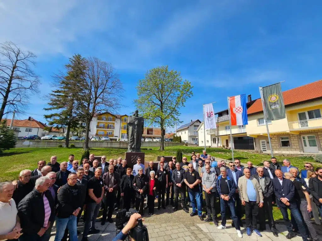 Tomislavgrad: Obilježena 32. obljetnica HVO-a i svečano otvorene prostorije HVIDRA-e HVO-a HB (foto/video)