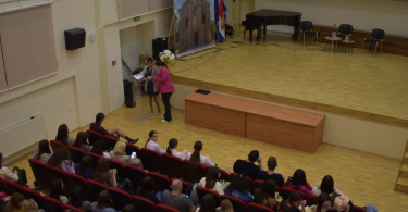 Predavanje humanitarke Jelene Šutić izazvalo veliko zanimanje u Posušju