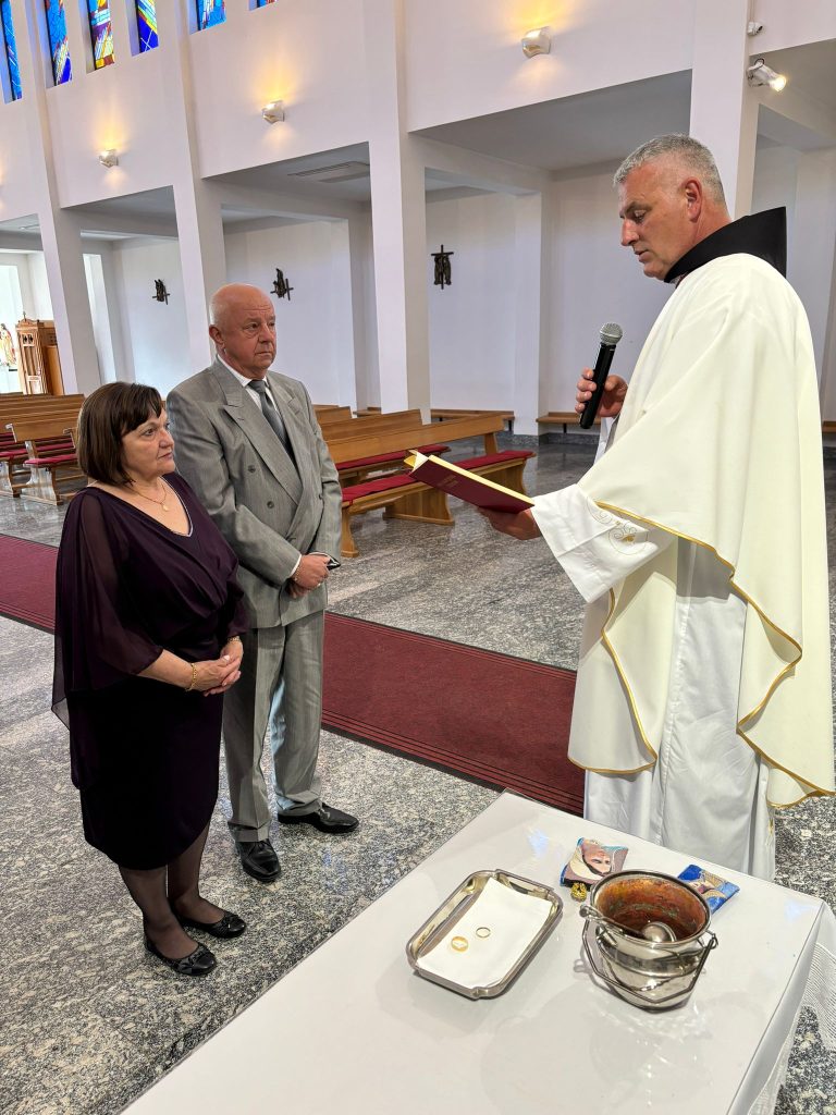 Tihaljina: Milena i Anđelko Vranješ proslavili 50 godina braka (FOTO)