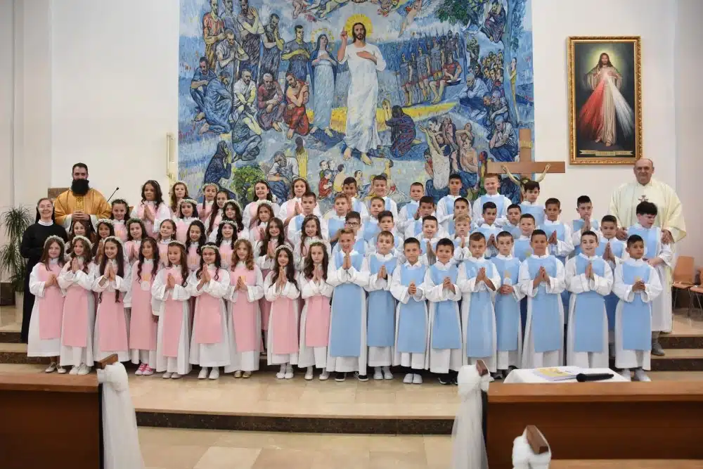 FOTO: Prva sveta pričest u župi Krista Kralja Čitluk