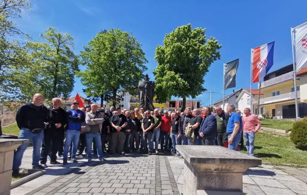 Tomislavgrad: Upriličeno druženje tenkista HVO-a