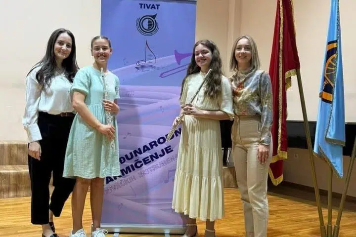 Tivat: Posuškim učenicama prve nagrade na Međunarodnom natjecanju puhačkih instrumenata