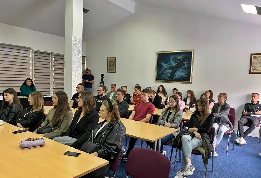 Obuka srednjoškolaca/ki iz Livna o gradnji mira i mirovnom aktivizmu