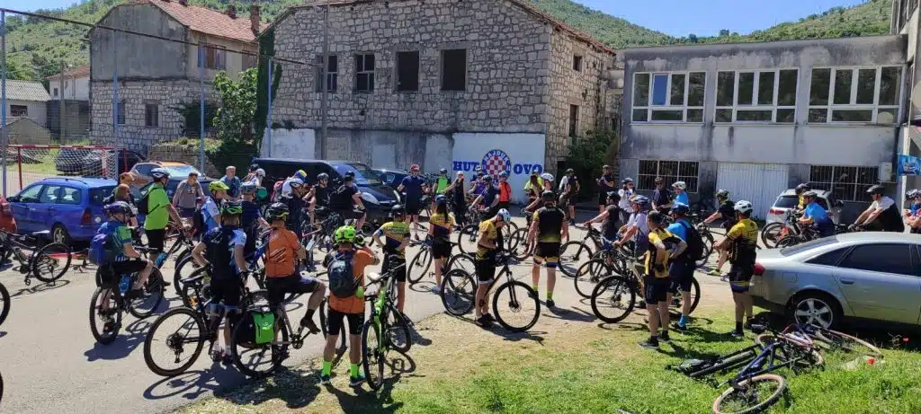 FOTO | Počela biciklijada iz Hutova u spomen na Nikšu Vuletića