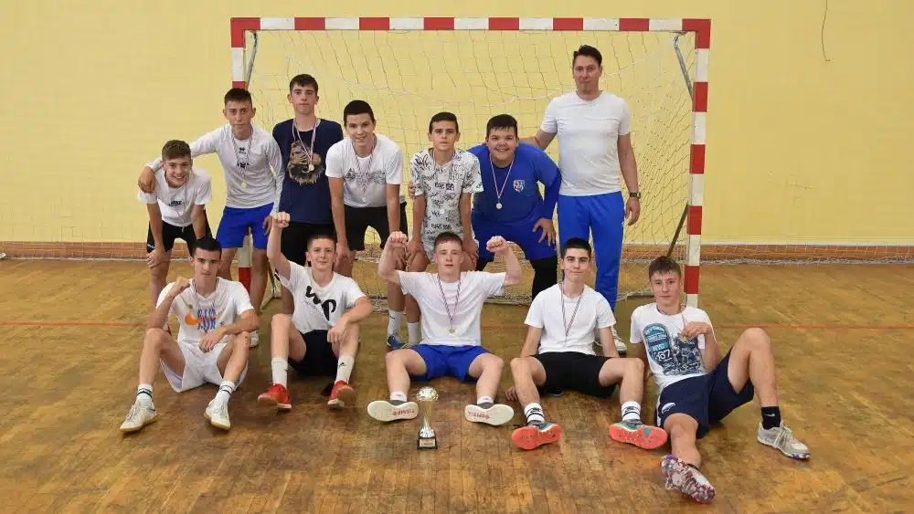 Pobjeda OŠ fra Didaka Buntića na malonogometnom turniru