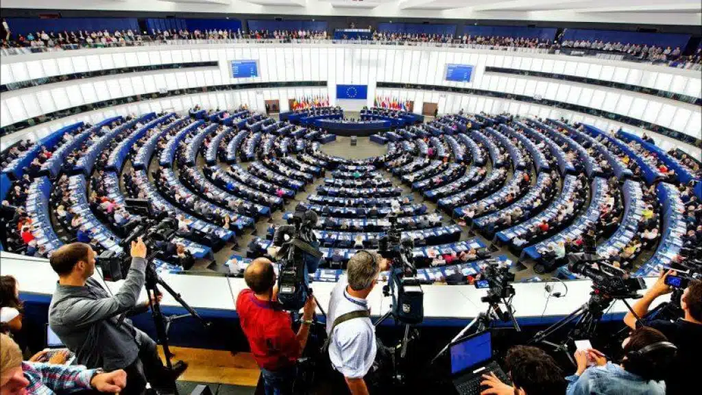 Pozivaju se hrvatski državljani koji žive izvan Hrvatske da se registriraju za izbore za Europski parlament