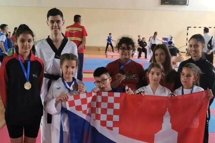 Devet medalja osvojeno u Fojnici od strane posuških taekwondoaša