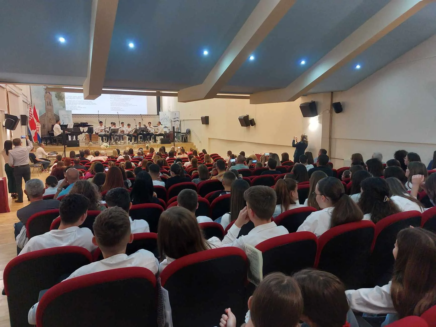 Posuško ljeto: Zajedništvo i izvrsnost na Koncertu četiri muzičke škole ŽZH