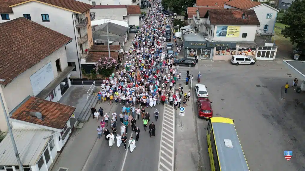 Održana 33. Hod za mir od Humca do Međugorja
