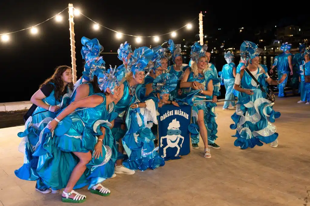 FOTOGALERIJA: Prvi Međunarodni ljetni karneval oduševio stanovnike Neuma i posjetioce