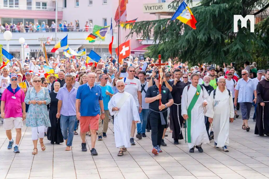 Održan 33. Hod za Mir od Humca do Međugorja