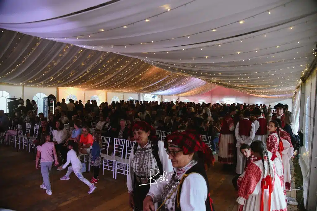 Roško kulturno ljetno naslijeđe nastavlja se memorijalnim malonogometnim turnirom i međunarodnom smotrom folklora