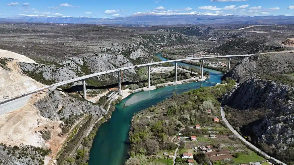 Uskoro će biti otvoren spektakularni most u Počitelju