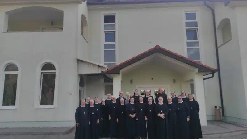 Duhovne vježbe sestara Služavki Maloga Isusa Splitske provincije održane u Livnu