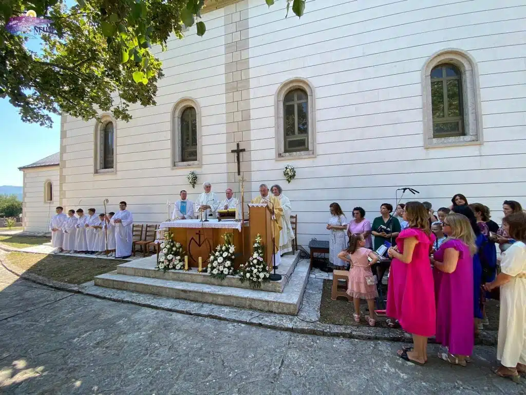 FOTOGRAFIJA: Obilježavanje blagdana Velike Gospe u župi Gradac: Susret duhovnosti i zajedništva