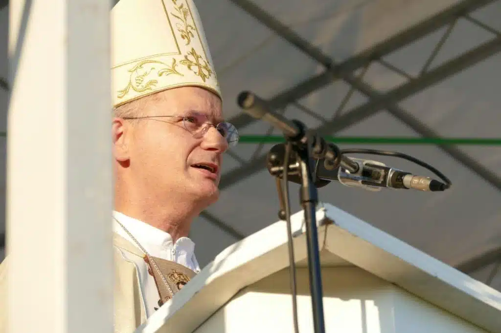 Nadbiskup Kutleša: Nametanje rodne ideologije vodi jednoumlju