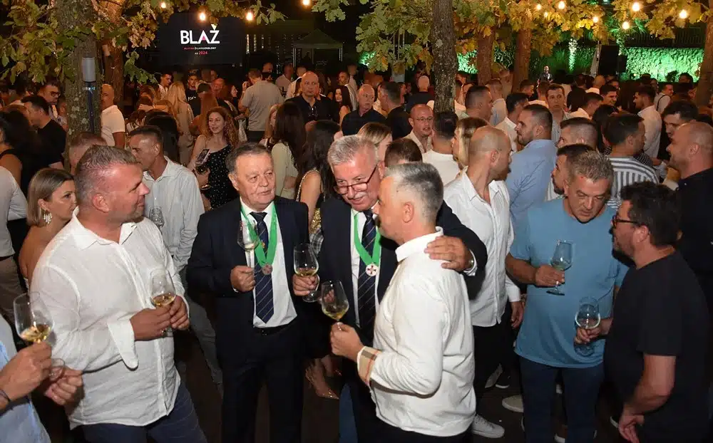 Eno-gastro zabavni performans BLAŽ Enology održan u Međugorju
