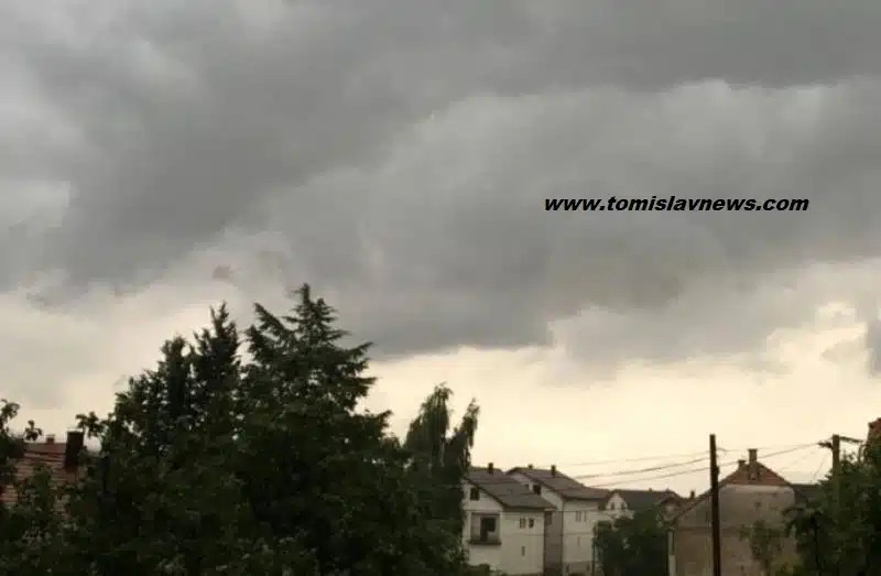 Uživajte u oblačnom i kišnom jutru iz Tomislavgrada!