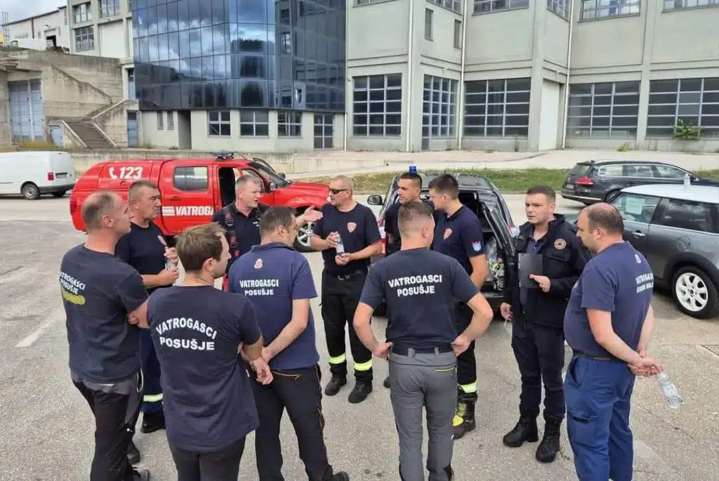 Vatrogasci iz Općine Posušje i ostalog dijela ŽZH pritekli u pomoć ugroženom stanovništvu Jablanice