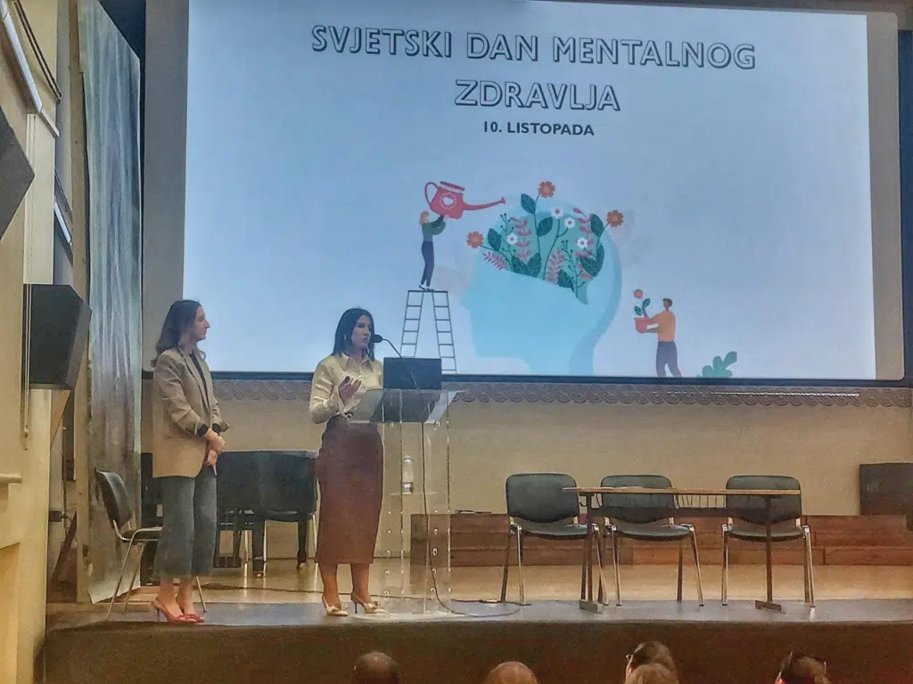 Predavanje o izazovima roditeljstva i odrastanja održale su psihologinje Marija Gavran i Katarina Mikulić u Posušju.