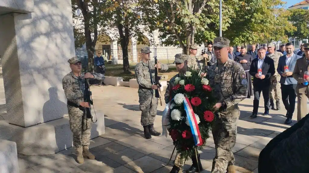 Prigodom obilježavanja Svih svetih i Dušnog dana prisjećamo se poginulih, nestalih i preminulih branitelja.