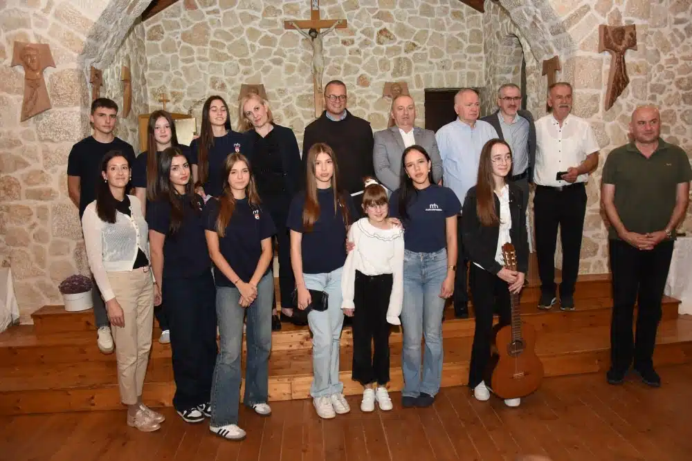 U Gradnićima će biti predstavljena zbirka pjesama “Breme te tvoje nosi”