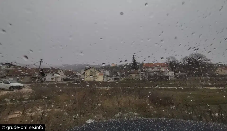 Upozorenje Agencije za vodno područje Jadranskog mora o mogućim bujičnim potocima i klizištima