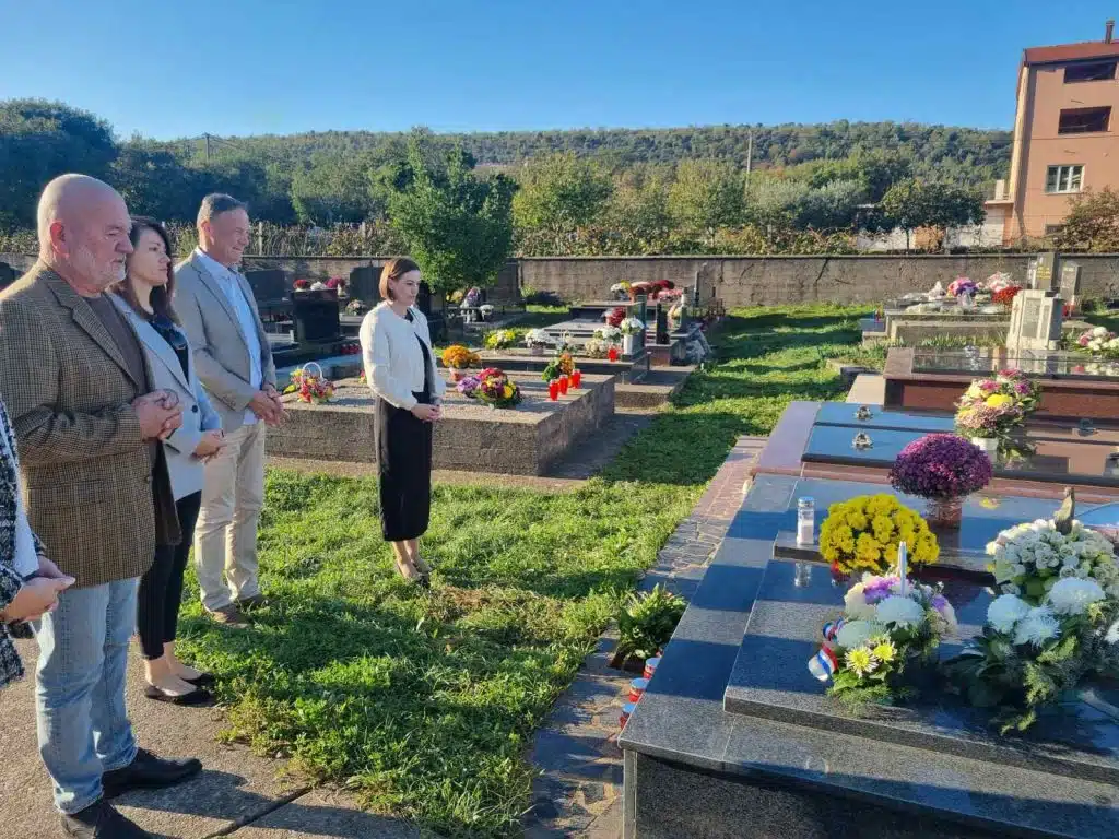 FOTO | Odana počast čapljinskim braniteljima povodom blagdana Svih svetih i Dušnog dana