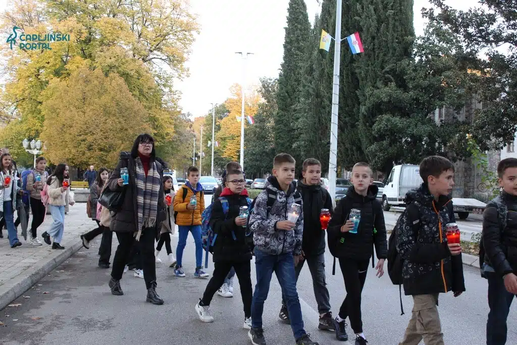 FOTO | Kolonom sjećanja u Čapljini odana počast žrtvama Vukovara