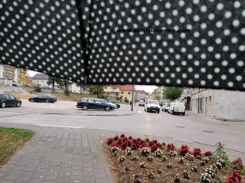 DOBRO vam oblačno, kišno i razmjerno toplo jutro iz Tomislavgrada!