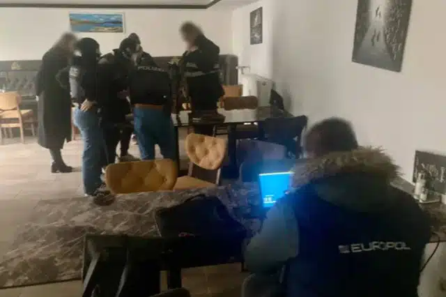 Detalji akcije Europola: U BiH uhićeni krijumčari migranata, naplaćivali između 4.500 i 12.000 eura |