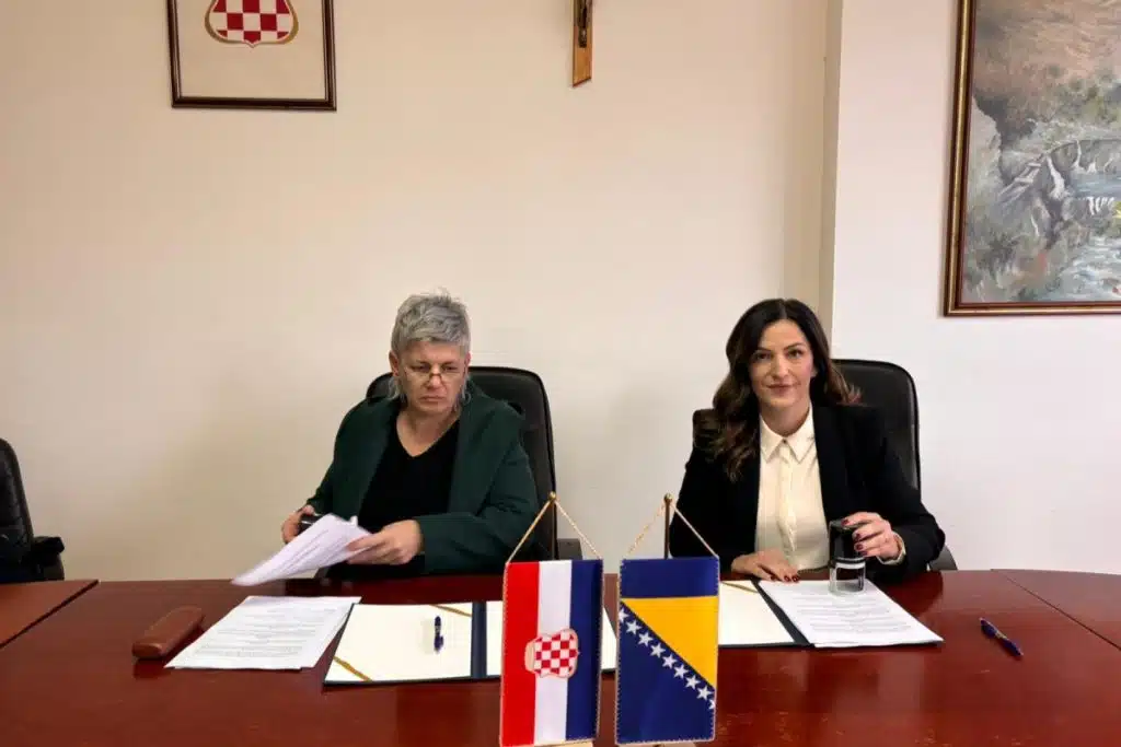 Potpisan Kolektivni ugovor za srednje škole u ŽZH