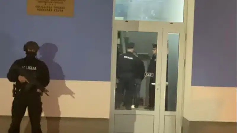 Ranjeni policajac u Bosanskoj Krupi otkrio šta je maloljetnik rekao prije napada |