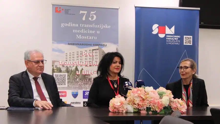 Tijekom simpozija svečano obilježeno 75 godina transfuzijske medicine u Mostaru – Sveučilišna klinička bolnica Mostar