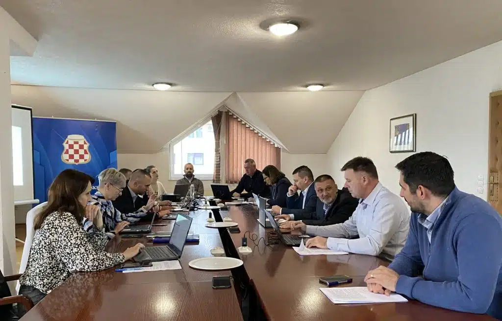 Vlada HBŽ: Ministarstvo unutarnjih poslova Hercegbosanske županije školovat će 70 novih policijskih službenika