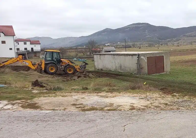 Započeli radovi na izgradnji Parka sa Spomen obilježjem poginulim braniteljima u Roškom Polju