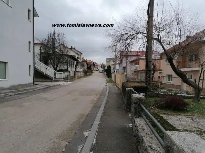 DOBRO vam oblačno i maglovito jutro iz Tomislavgrada!