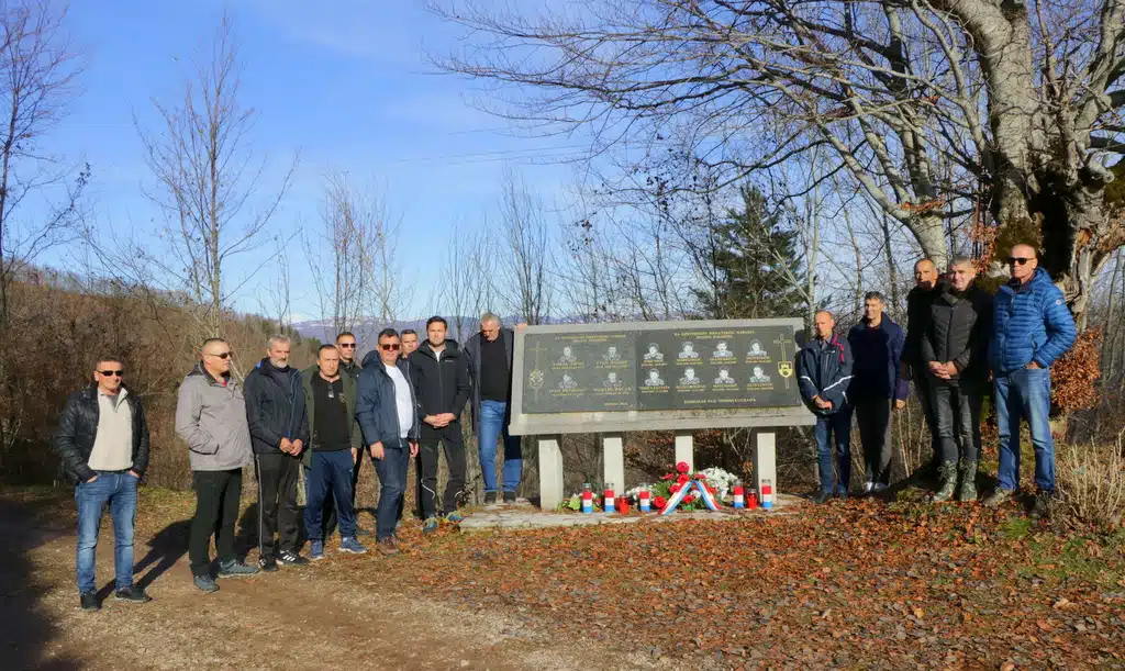 Na Pomenu obilježena 31. obljetnica pogibije Liljane Zrno, Ivana Petrovića i Ivana Radoša