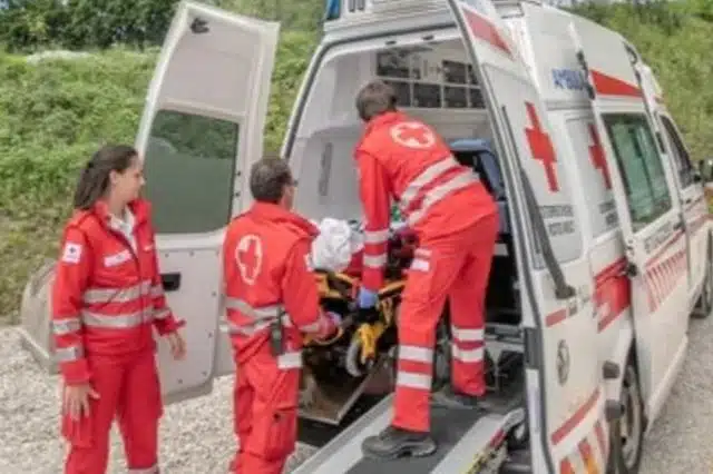 Vozač iz BiH doživio srčani udar tijekom vožnje, pa udario u četiri automobila |