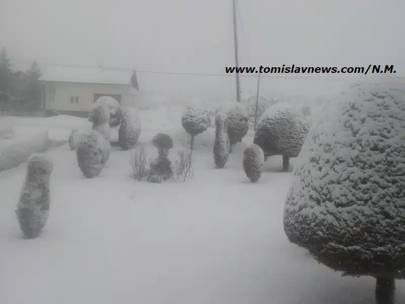 DOBRO vam umjereno vedro, snježno i hladno jutro iz Tomislavgrada!
