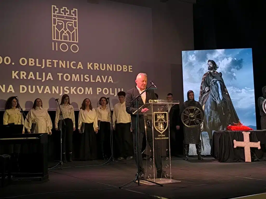 U Tomislavgradu je službeno počelo obilježavanje 1100. obljetnice Hrvatskog Kraljevstva i krunidbe kralja Tomislava na Duvanjskom polju