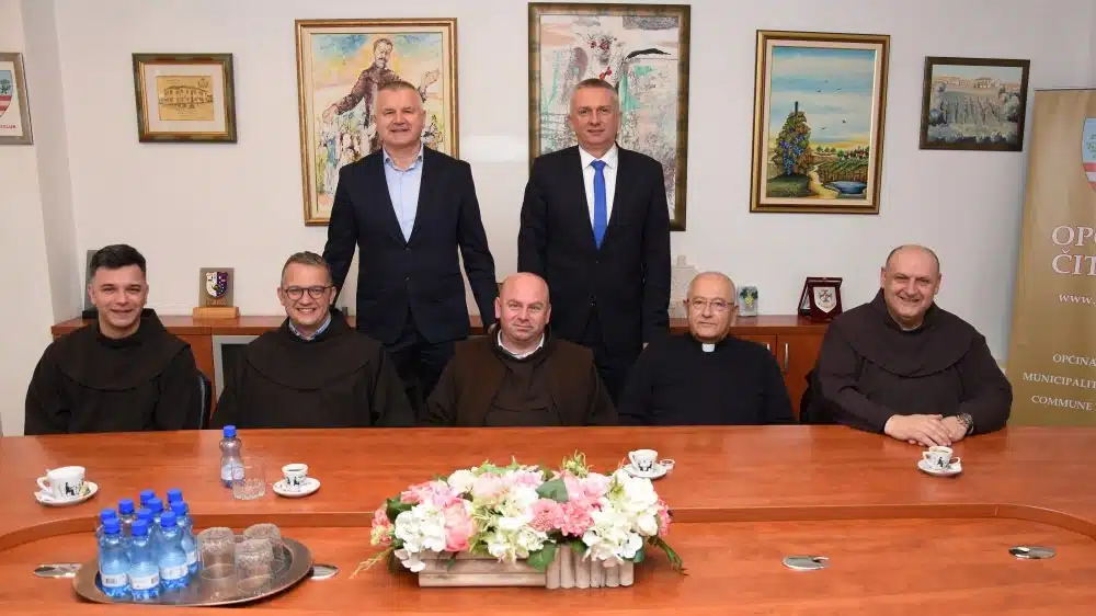 Načelnik i predsjednik Općinskog vijeća Čitluk ugostili župnike Broćanskog dekanata