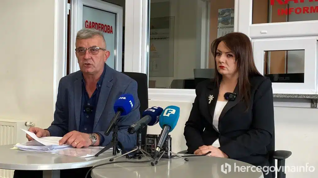 SUKOB BUS PRIJEVOZNIKA U LIVNU Ćićko ne da Livno busu da svoje karte prodaje online