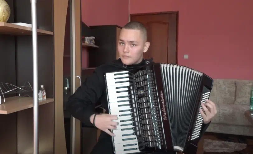 Stefan Tomić harmonikaš sa Kosova i Metohije