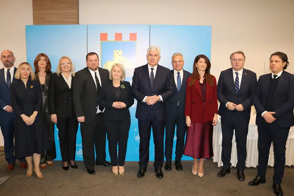 Dan Grada Ljubuškog: Na svečanoj sjednici uručena javna priznanja