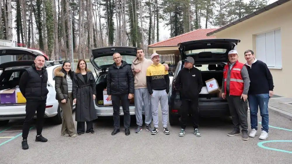 Ogranak Matice hrvatske Čitluk donirao knjige, a Crveni križ Čitluk potrepštine Udruzi Susret