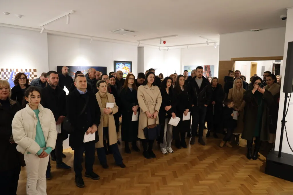 Otvorena izložba “Jedan grad – različite perspektive” u Gradskoj galeriji